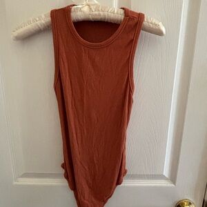 PrettyLittleThing Ribbed Sleeveless Bodysuit in Rust